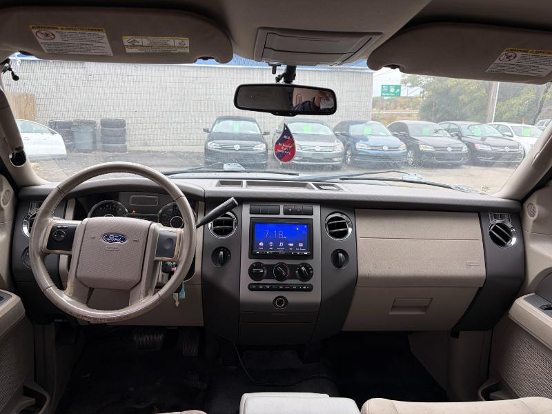 Ford Expedition XLT 4WD 2010 Ford Expedition XLT 4WD 2010