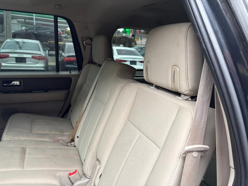 Ford Expedition XLT 4WD 2010 Ford Expedition XLT 4WD 2010