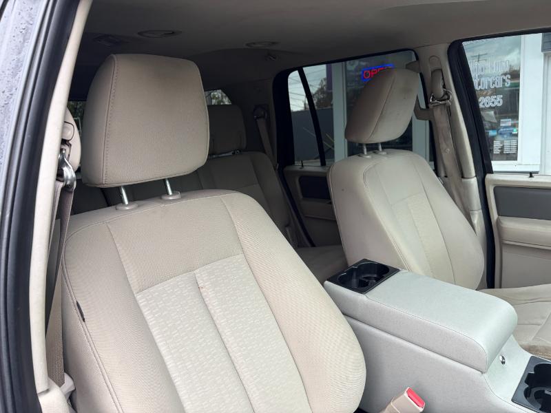 Ford Expedition XLT 4WD 2010 Ford Expedition XLT 4WD 2010