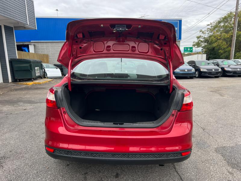Ford Focus SE Sedan 2012 Ford Focus SE Sedan 2012
