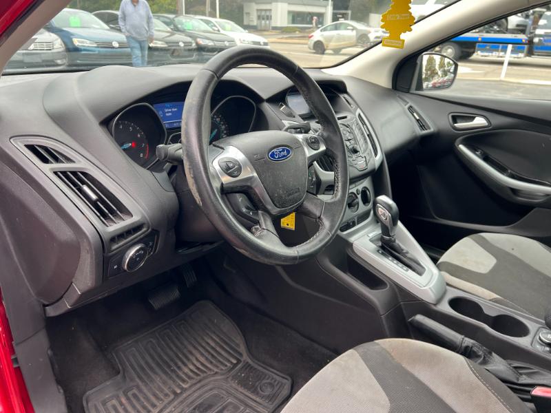 Ford Focus SE Sedan 2012 Ford Focus SE Sedan 2012