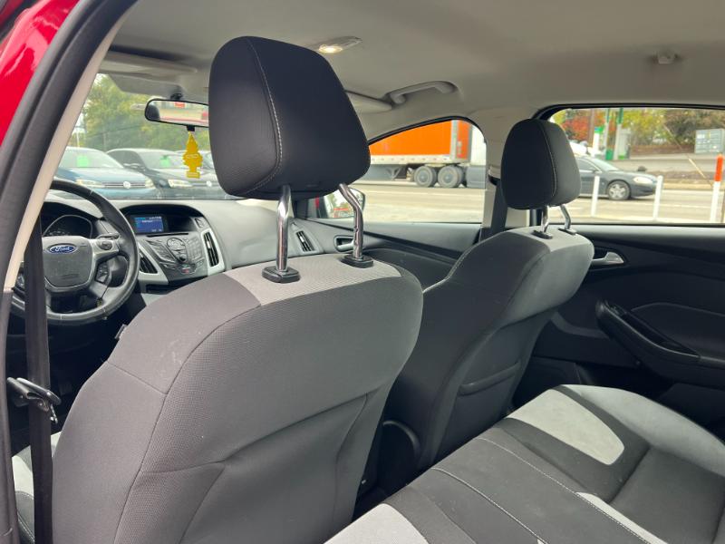 Ford Focus SE Sedan 2012 Ford Focus SE Sedan 2012