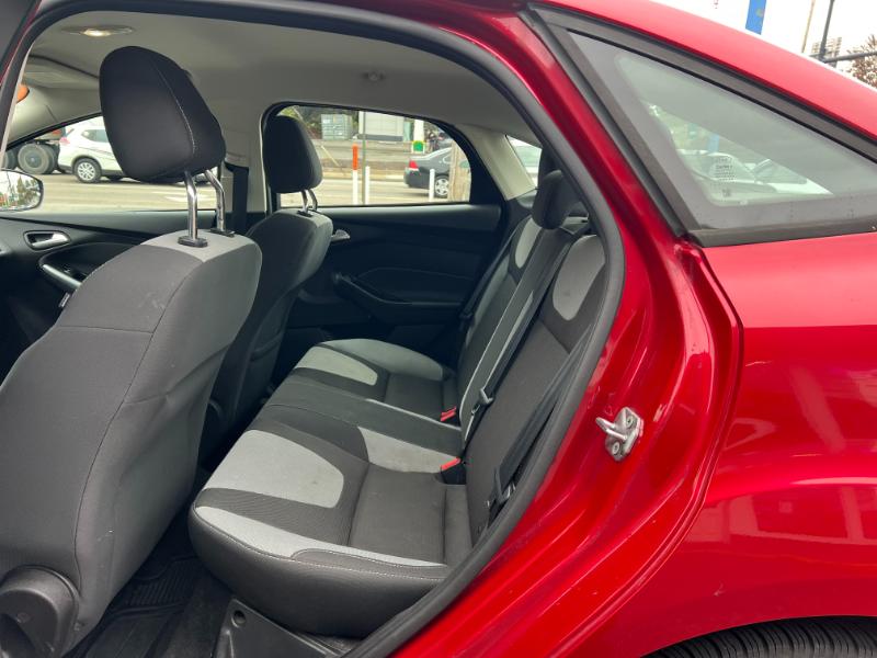 Ford Focus SE Sedan 2012 Ford Focus SE Sedan 2012