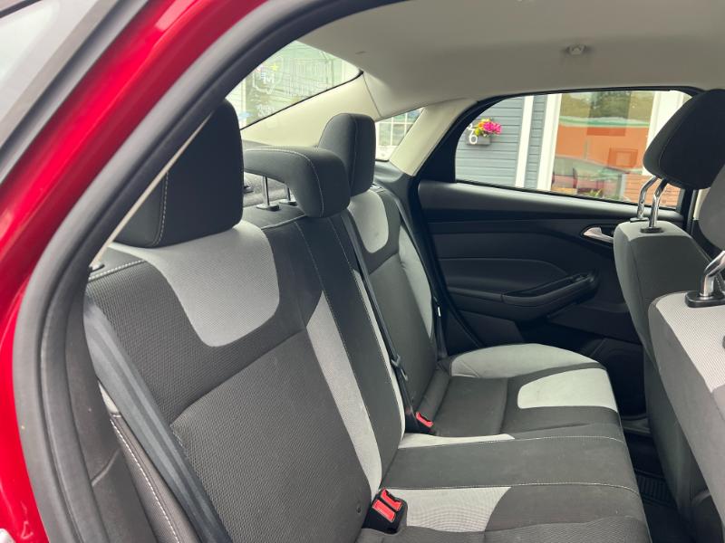 Ford Focus SE Sedan 2012 Ford Focus SE Sedan 2012