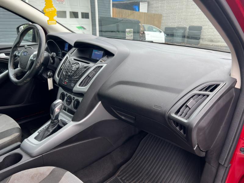 Ford Focus SE Sedan 2012 Ford Focus SE Sedan 2012