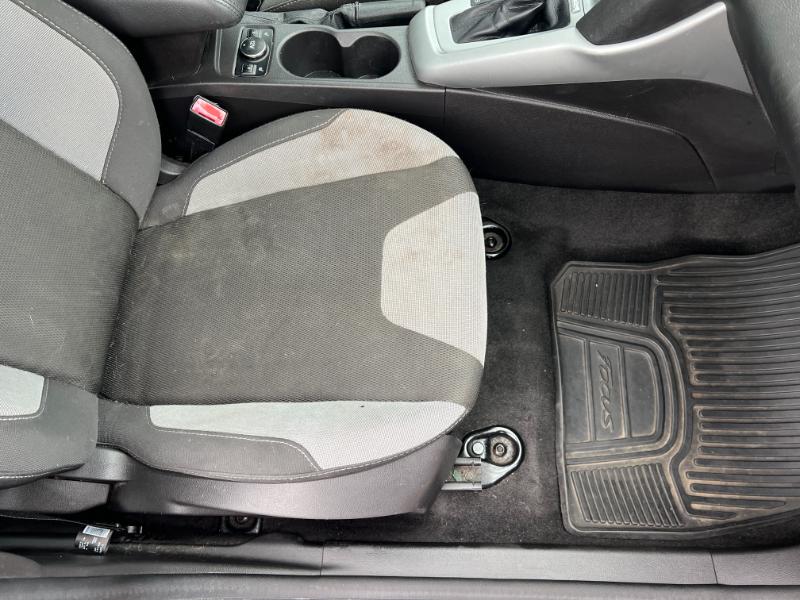Ford Focus SE Sedan 2012 Ford Focus SE Sedan 2012