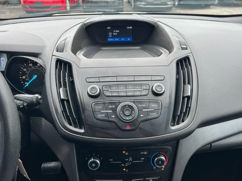 Ford Escape S FWD 2019 Ford Escape S FWD 2019