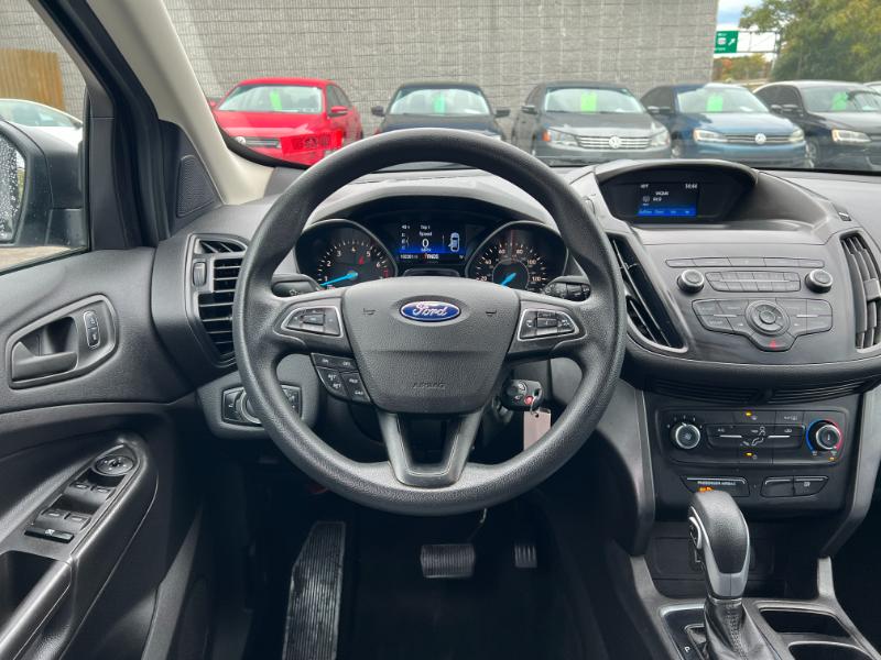 Ford Escape S FWD 2019 Ford Escape S FWD 2019