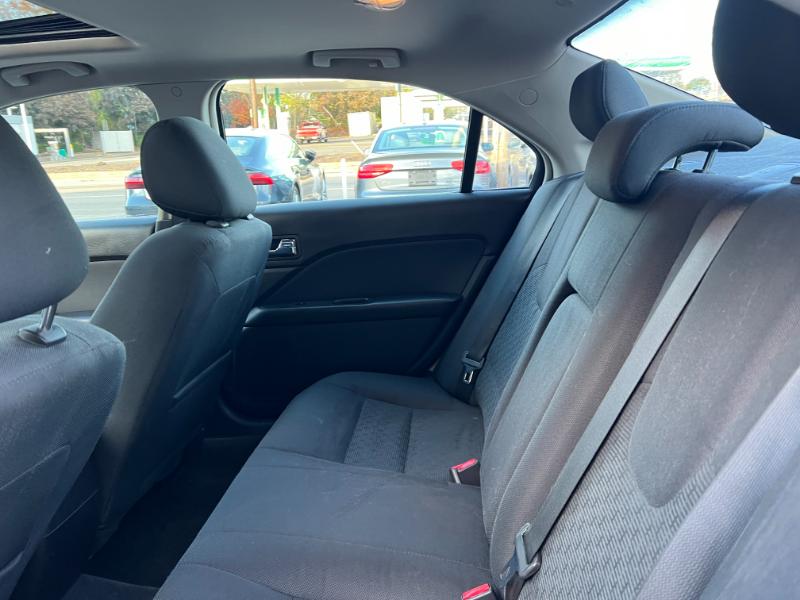 Ford Fusion I4 SE 2011 Ford Fusion I4 SE 2011