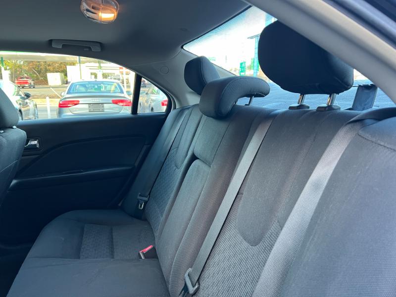 Ford Fusion I4 SE 2011 Ford Fusion I4 SE 2011