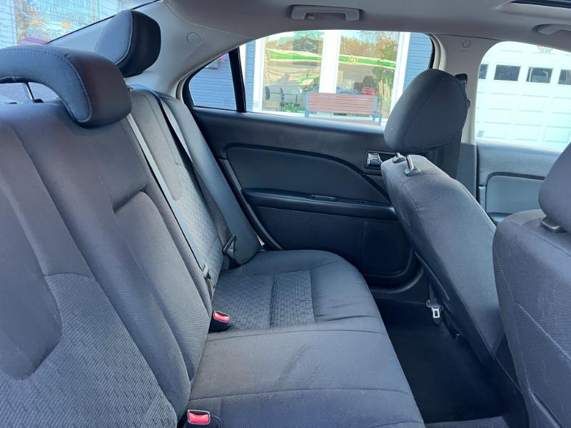 Ford Fusion I4 SE 2011 Ford Fusion I4 SE 2011