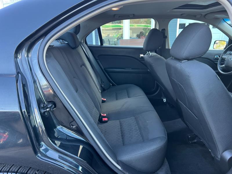 Ford Fusion I4 SE 2011 Ford Fusion I4 SE 2011