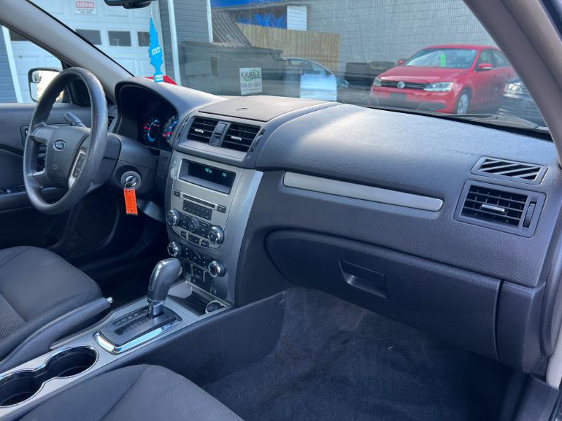 Ford Fusion I4 SE 2011 Ford Fusion I4 SE 2011