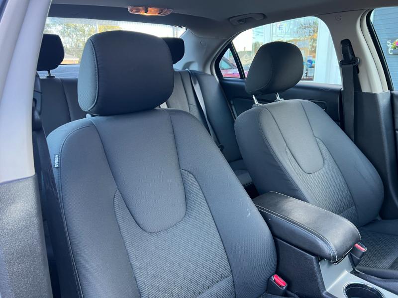 Ford Fusion I4 SE 2011 Ford Fusion I4 SE 2011