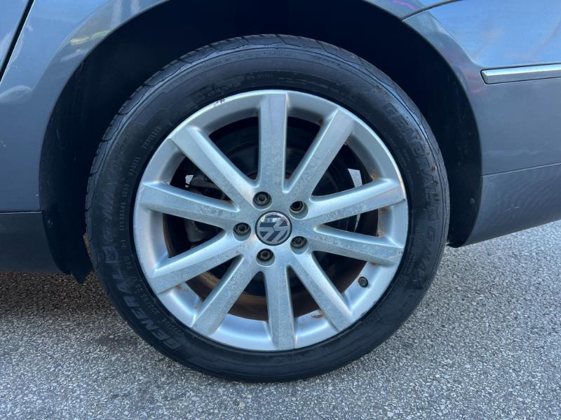 Volkswagen Passat Wagon Komfort PZEV 2010 Volkswagen Passat Wagon Komfort PZEV 2010