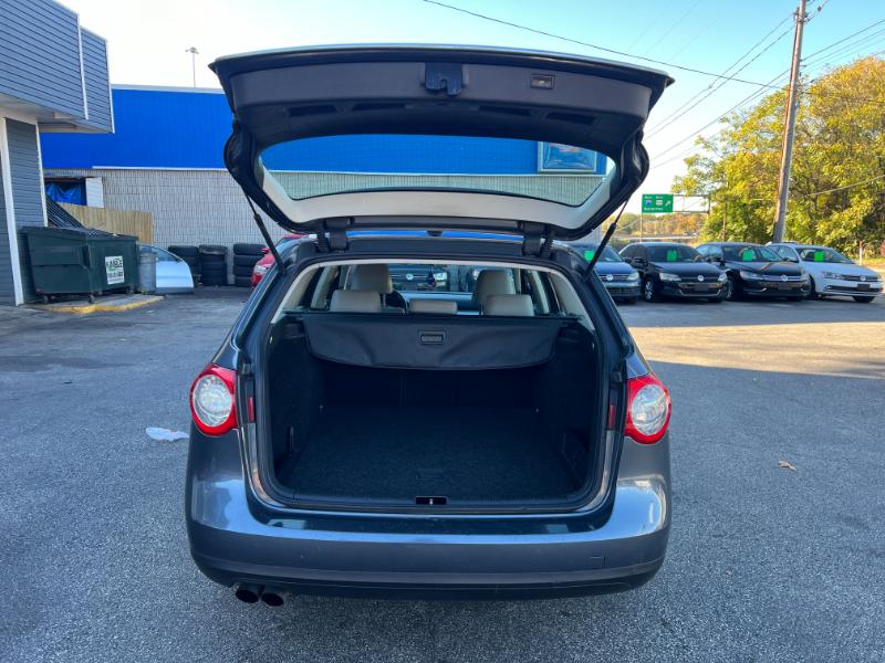 Volkswagen Passat Wagon Komfort PZEV 2010 Volkswagen Passat Wagon Komfort PZEV 2010