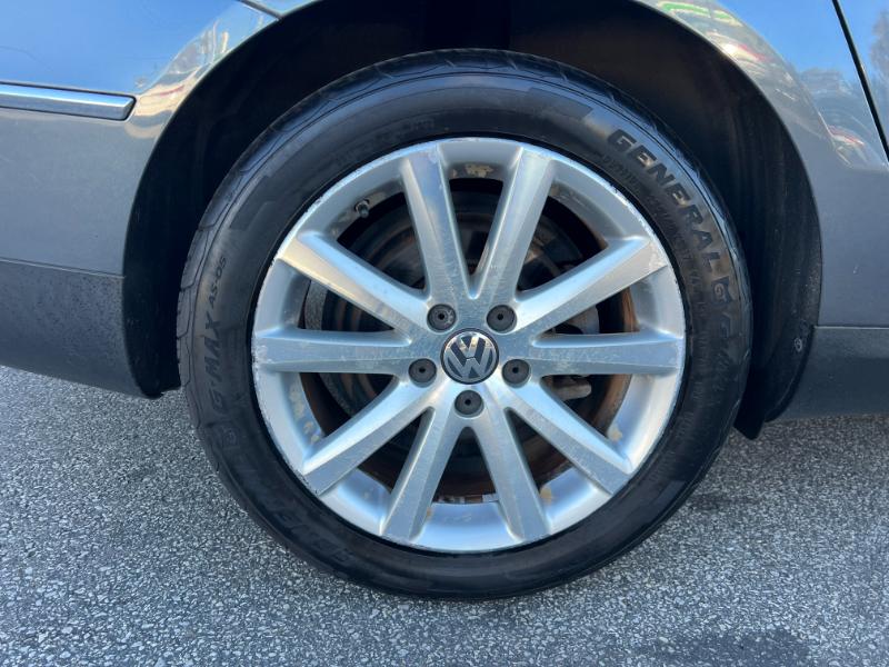 Volkswagen Passat Wagon Komfort PZEV 2010 Volkswagen Passat Wagon Komfort PZEV 2010