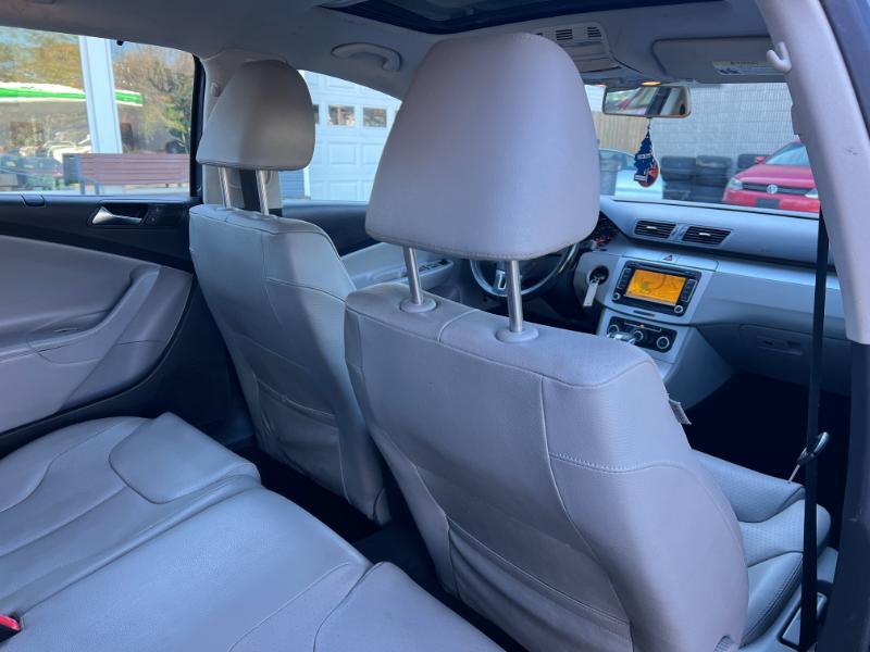 Volkswagen Passat Wagon Komfort PZEV 2010 Volkswagen Passat Wagon Komfort PZEV 2010