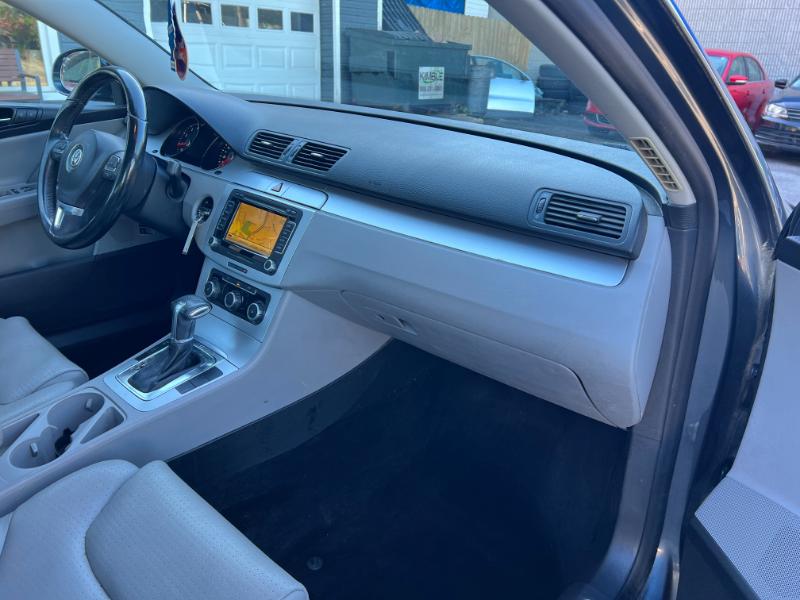 Volkswagen Passat Wagon Komfort PZEV 2010 Volkswagen Passat Wagon Komfort PZEV 2010