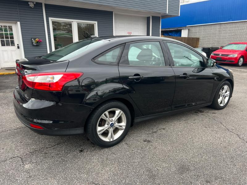 Ford Focus SE Sedan 2014 Ford Focus SE Sedan 2014
