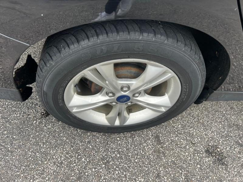 Ford Focus SE Sedan 2014 Ford Focus SE Sedan 2014