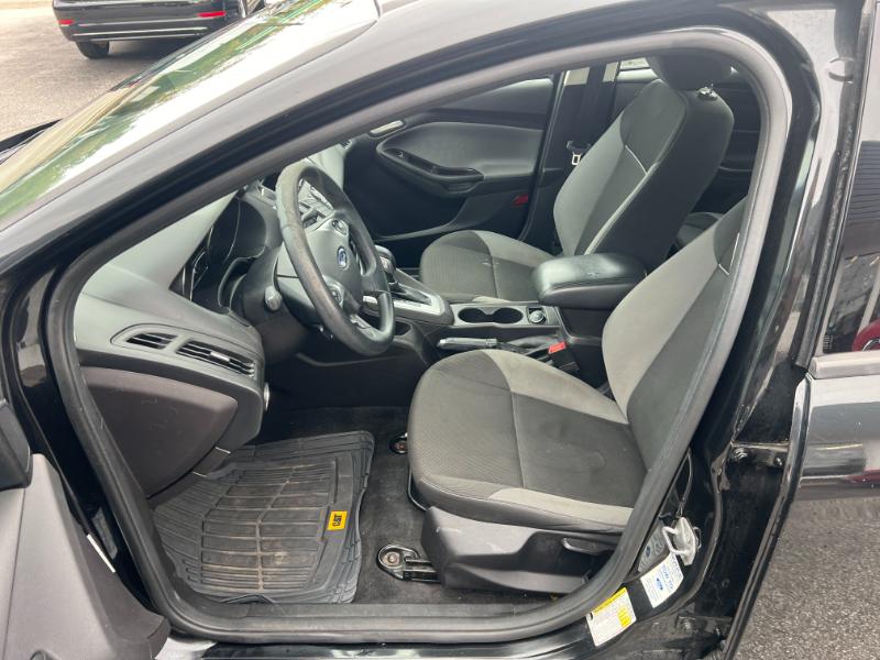 Ford Focus SE Sedan 2014 Ford Focus SE Sedan 2014