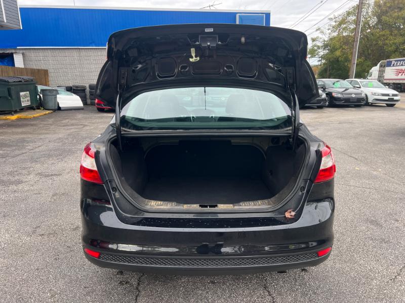 Ford Focus SE Sedan 2014 Ford Focus SE Sedan 2014