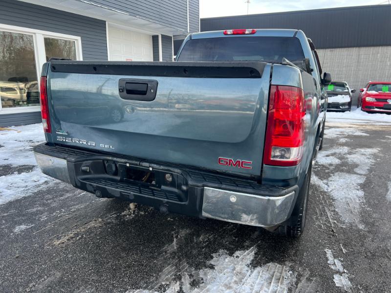GMC Sierra 1500 SLE Crew Cab 4WD 2011