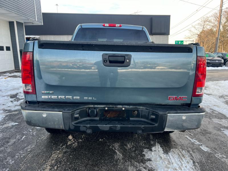 GMC Sierra 1500 SLE Crew Cab 4WD 2011