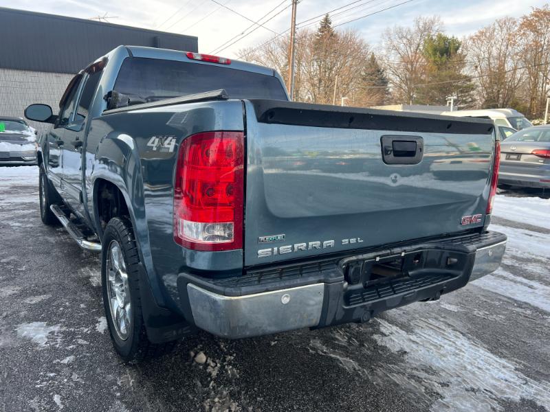 GMC Sierra 1500 SLE Crew Cab 4WD 2011