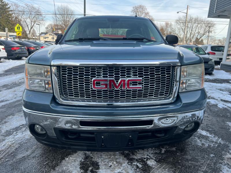 GMC Sierra 1500 SLE Crew Cab 4WD 2011