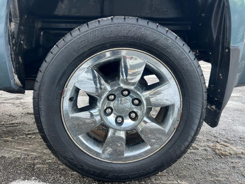 GMC Sierra 1500 SLE Crew Cab 4WD 2011