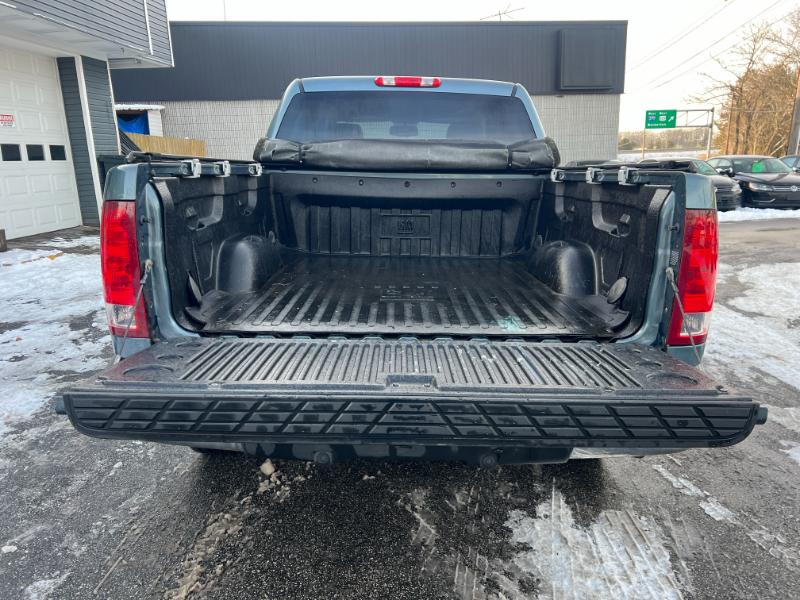 GMC Sierra 1500 SLE Crew Cab 4WD 2011