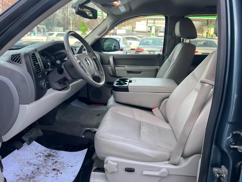 GMC Sierra 1500 SLE Crew Cab 4WD 2011