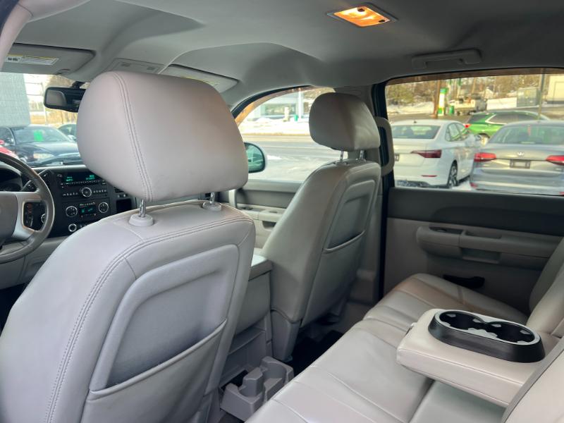 GMC Sierra 1500 SLE Crew Cab 4WD 2011