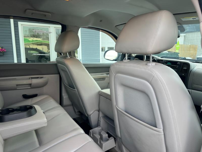 GMC Sierra 1500 SLE Crew Cab 4WD 2011