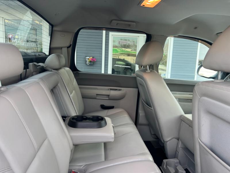 GMC Sierra 1500 SLE Crew Cab 4WD 2011