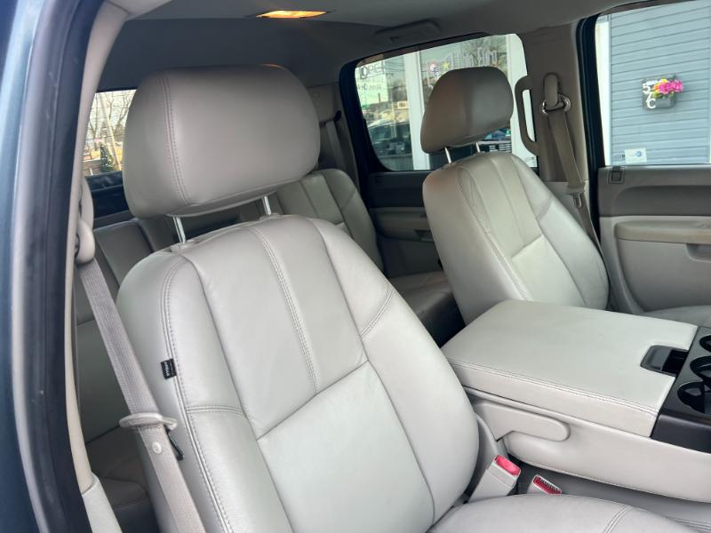 GMC Sierra 1500 SLE Crew Cab 4WD 2011