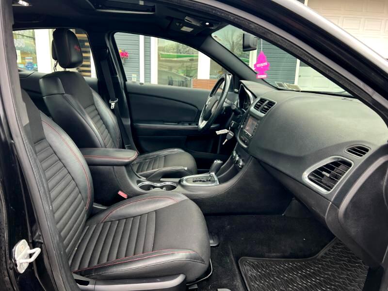 Dodge Avenger R/T 2013