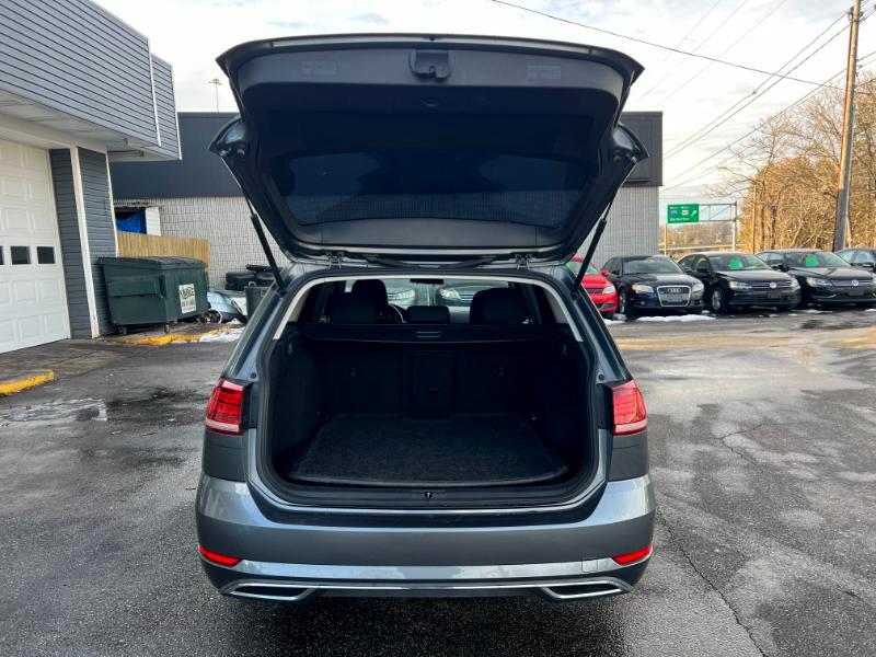 Volkswagen Golf SportWagen TSI S 5M 2018