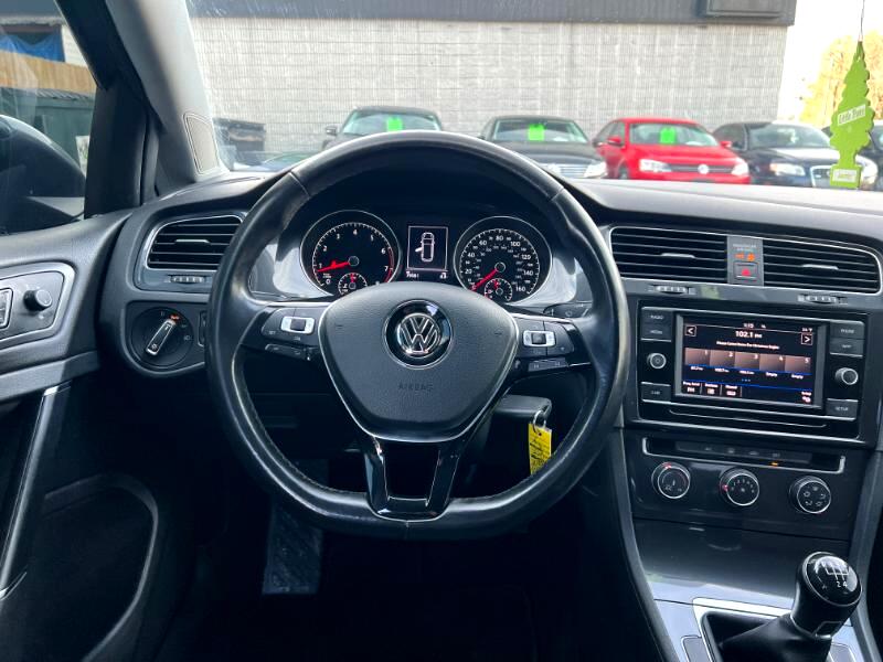 Volkswagen Golf SportWagen TSI S 5M 2018