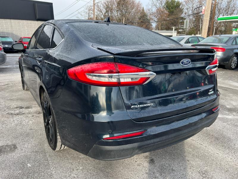 Ford Fusion SE 2020