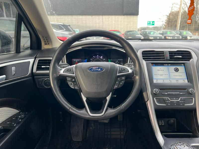 Ford Fusion SE 2020