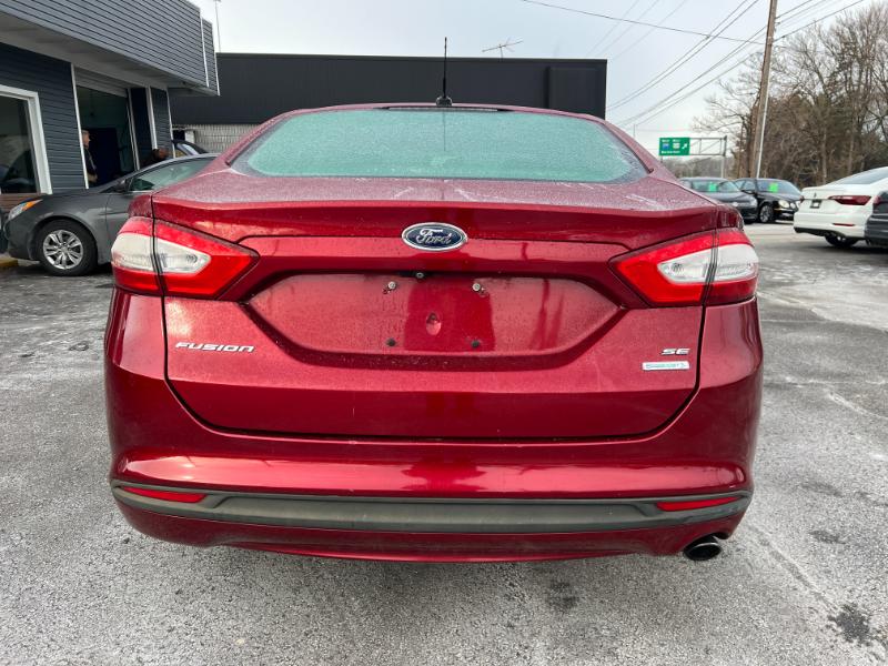 Ford Fusion SE 2015