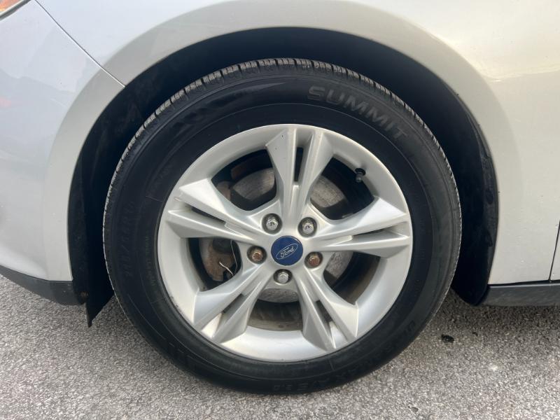 Ford Focus SE Hatch 2014