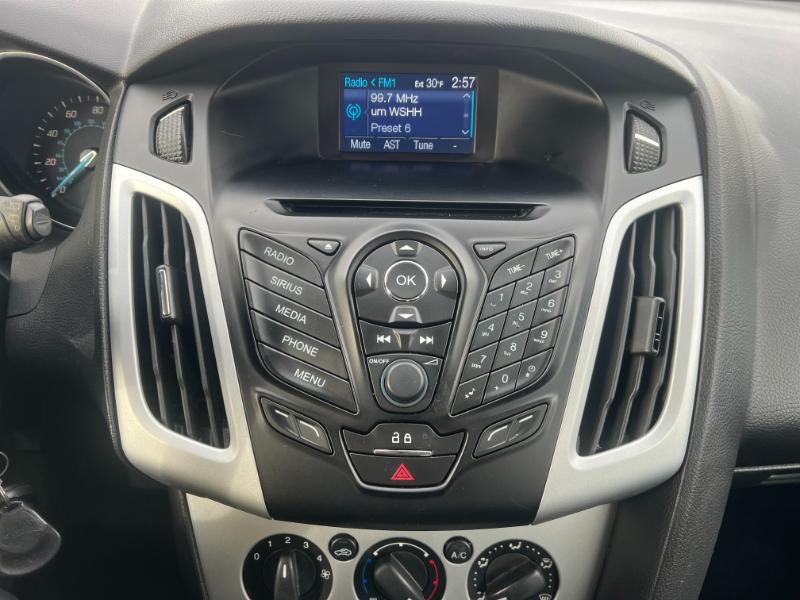 Ford Focus SE Hatch 2014