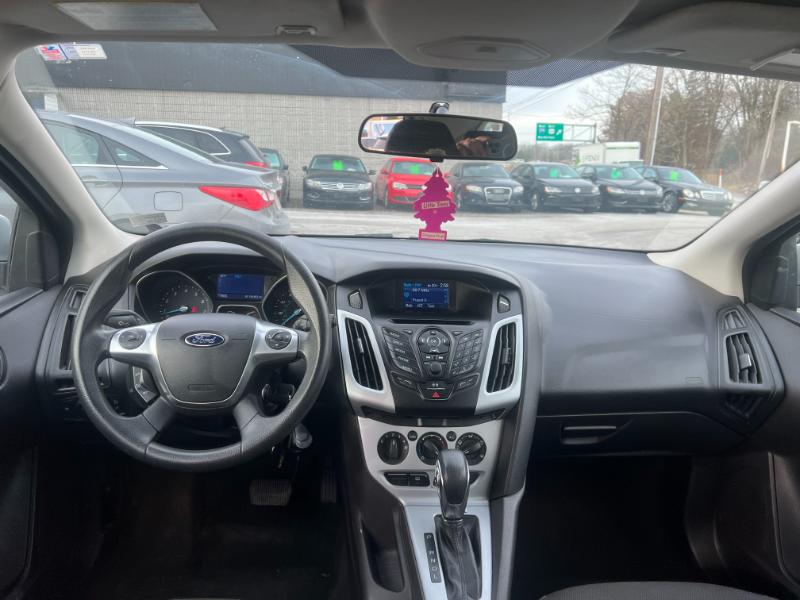 Ford Focus SE Hatch 2014