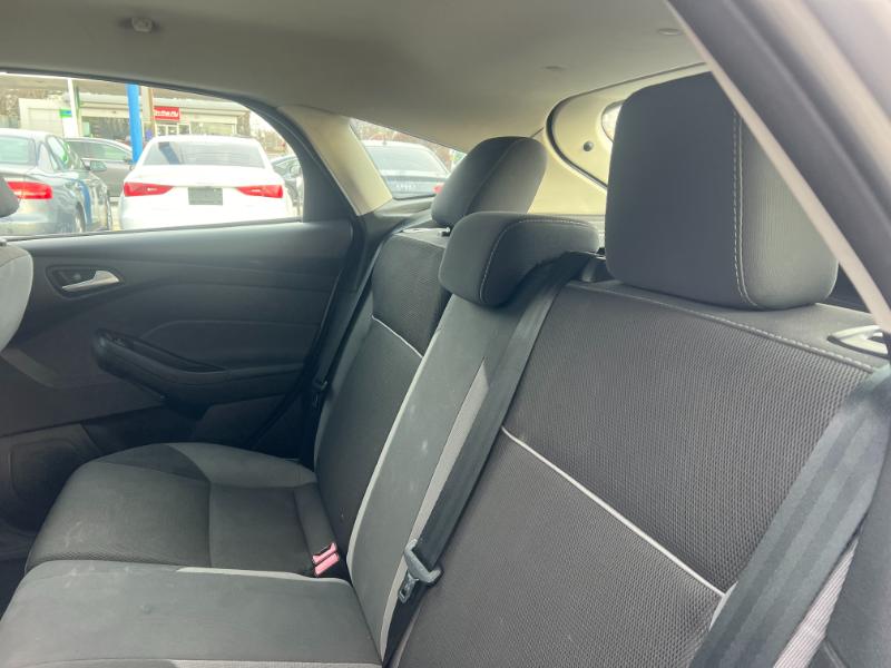 Ford Focus SE Hatch 2014