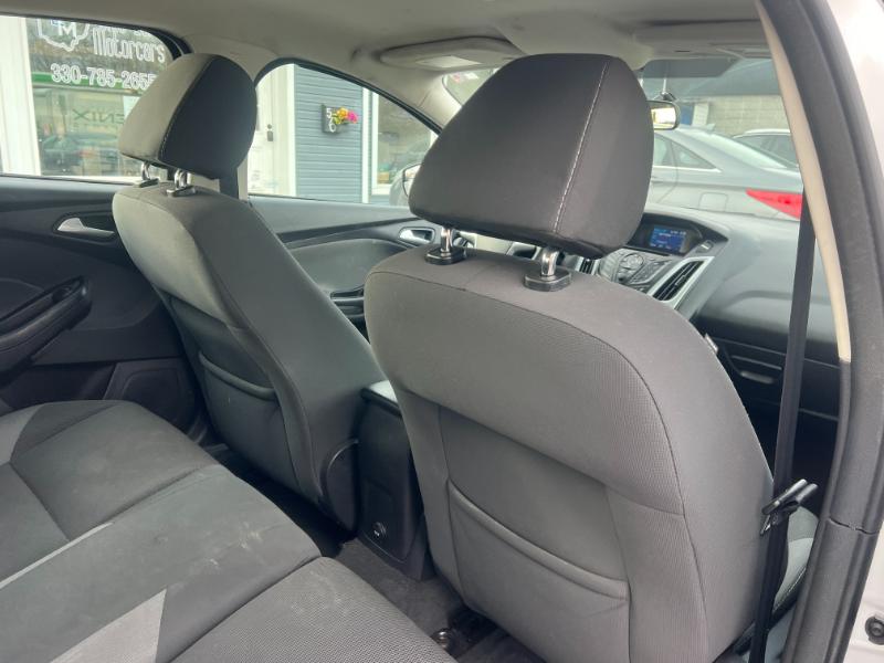 Ford Focus SE Hatch 2014