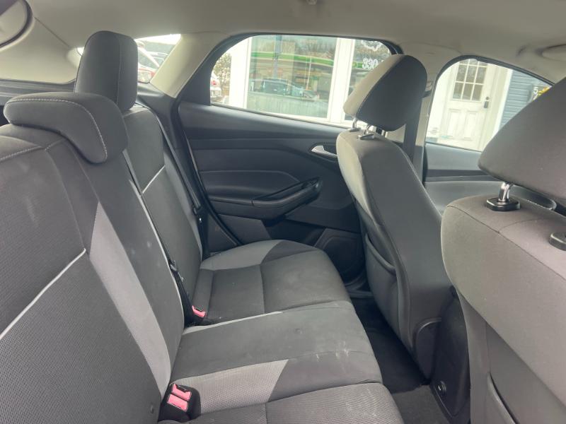 Ford Focus SE Hatch 2014